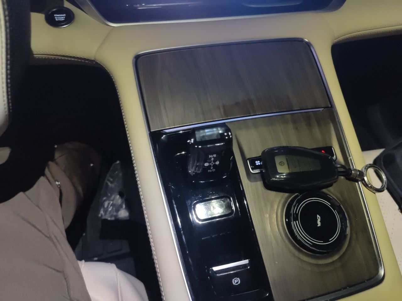 Geely Auto Monjaro L 2025 Dongfang Yao 2.0TD Automatic Lanxing Edition — снимка 14