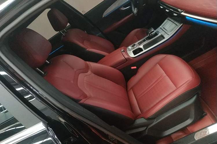 Used JETOUR X70 PRO 2023 1.5T DCT Comfort Edition 5 Seats
