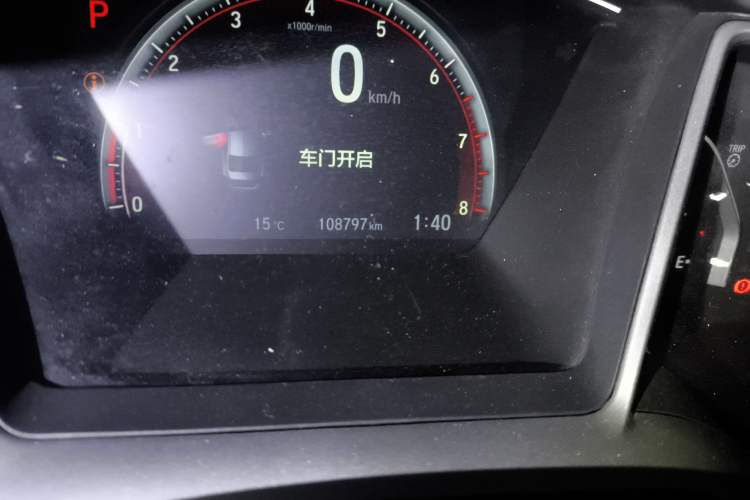 Used Honda Civic 2019 220TURBO CVT Dynamic Edition China VI Emission Standard Odometer Close Up