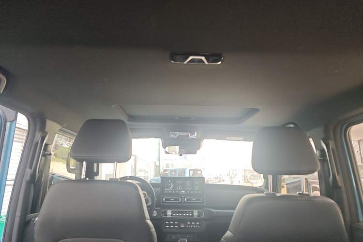 Used 212 T01 2025 2.0T Changfeng
