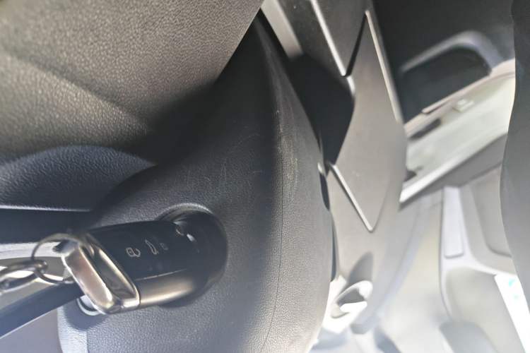 Used Volkswagen T-ROC 2018 230TSI DSG Two-Wheel Drive Advanced Version China V Standard