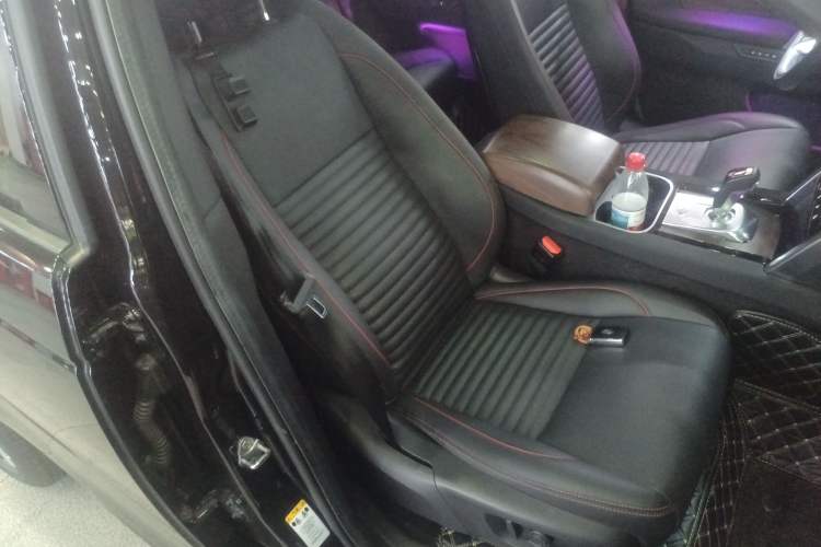 Used Land Rover Discovery Sport 2020 249 PS R-Dynamic Performance Tech Edition 5 Seats