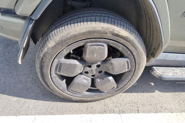 Used iCAR V23 2025 501 Four-Wheel Drive Intelligent Driving Version Right Rear Wheel Hub