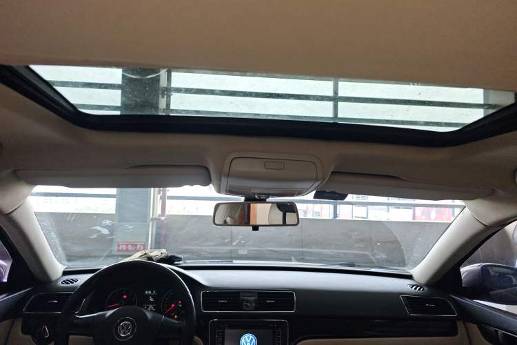 Used Volkswagen Passat 2014 1.8TSI DSG Prestige Edition
