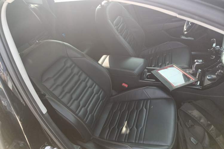 Used Volkswagen Passat 2019 330TSI Elite Edition China VI
