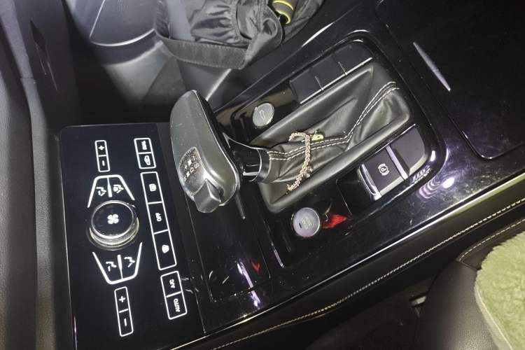 Used Hongqi H5 2018 30TD Dynamic Edition