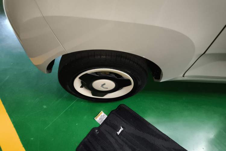 Used Wuling Hongguang MINIEV 2022 Macaron Premium Model – Lithium Iron Phosphate
