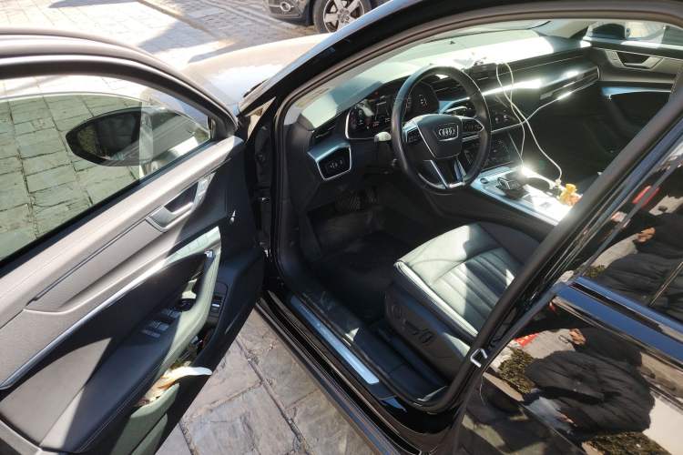 Used Audi A6 2024 allroad quattro 55 TFSI Prestige Off-Road Model
