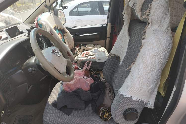 Used JAC Group Refine 2012 1.9T Shuttle Diesel Comfort Version HFC4DB1-2C