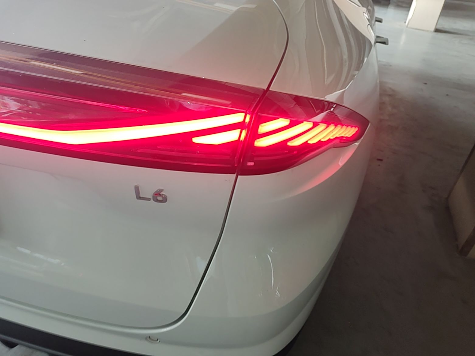 Geely Galaxy L6 2023 125km PLUS — снимка 9