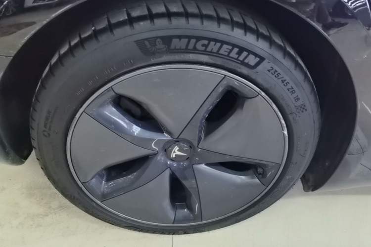 Used Tesla Model 3 2019 Standard Range Rear-Drive Upgraded Version
