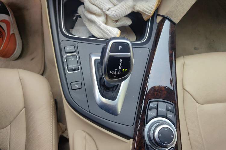 Used BMW 3 Series 2013 328Li Luxury Design Package
