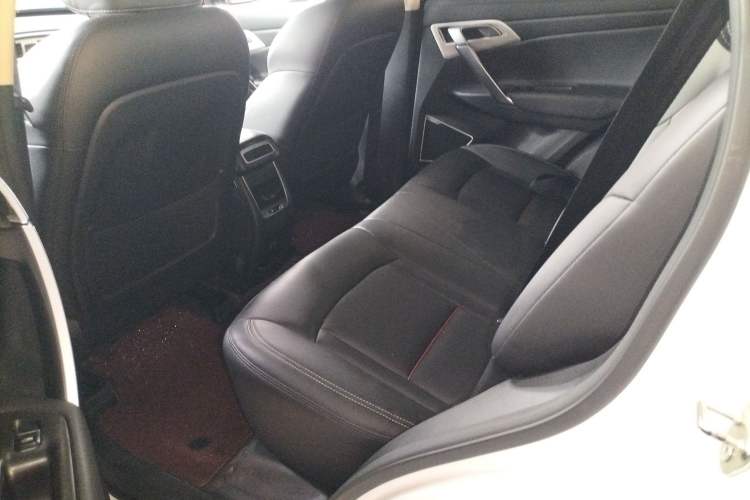 Used Geely Auto Emgrand X7 Sport 2020 1.8TD DCT Two-Wheel Drive Smart Connect 4G-Enabled Version