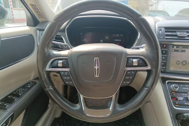 Used Lincoln Continental 2017 2.0T Two-Wheel-Drive Luxury Edition