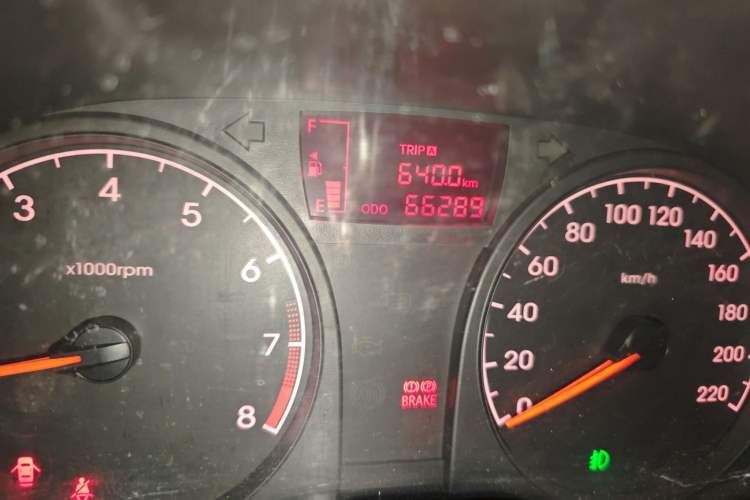 Used Hyundai Verna (older generation) 2014 1.4L Manual Smart GLS Trim
