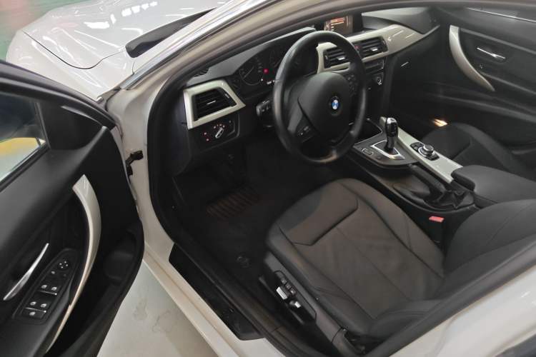 Used BMW 3 Series 2016 320Li Fashion Model
