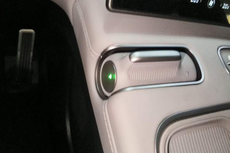 Used Nio EC6 2024 75 kWh
