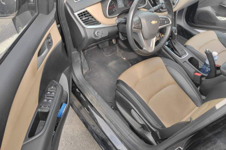 Used Chevrolet Monza 2020 320 Automatic Enjoyment Edition