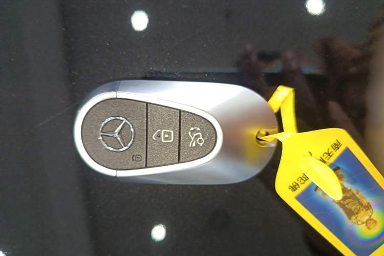 Used Mercedes-Benz E-Class New Energy 2024 E 350 e L Plug-in Hybrid Sedan
