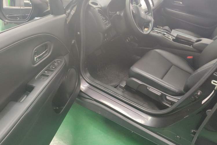 Used Honda Vezel 2019 220 TURBO CVT Luxury Edition China VI