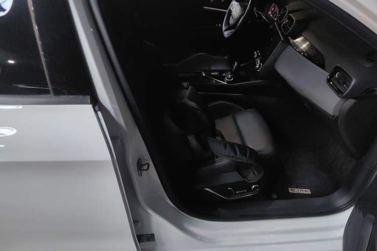 Used Lynk & Co 03 2022 2.0TD DCT JingPro
