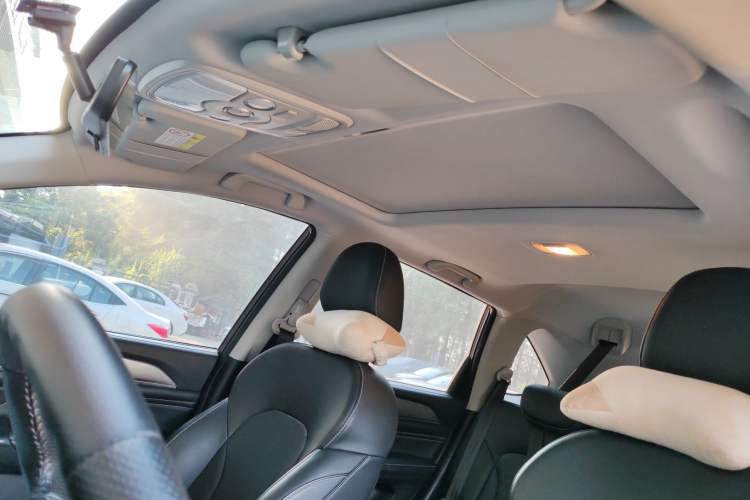 Used Haval M6 2021 PLUS 1.5T DCT Prestige Smart Connectivity Model
