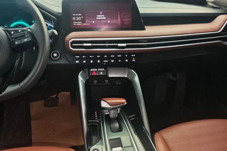 Used Kia Sportage R 2021 Ace 2.0L Splendid Edition