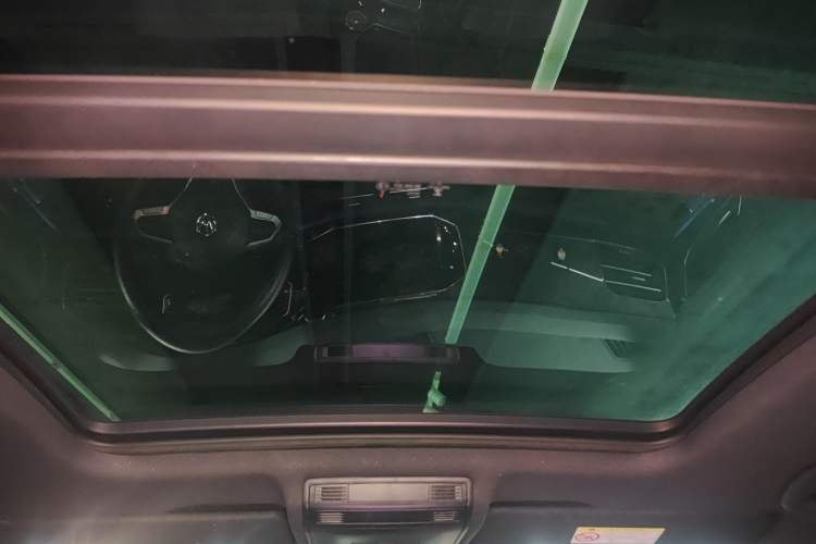 Used Volkswagen Tayron X 2020 380TSI Four-Wheel Drive Dynamic Connect Edition Headliner