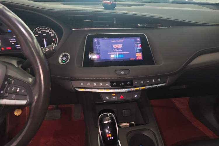 Used Cadillac XT4 2021 28T Two-Wheel Drive Leading Version
