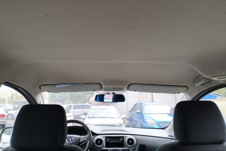 Used JAC Refine M3 2015 Maker Edition 1.6L Luxury Smart Version Headliner