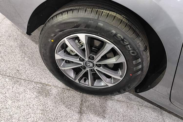 Used BYD Qin PLUS 2024 HONOR Edition DM-i 55KM Leading Model