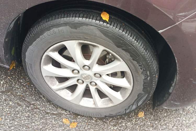 Used Buick GL8 2017 ES 28T Comfort Model China V Standard Right Front Wheel Hub