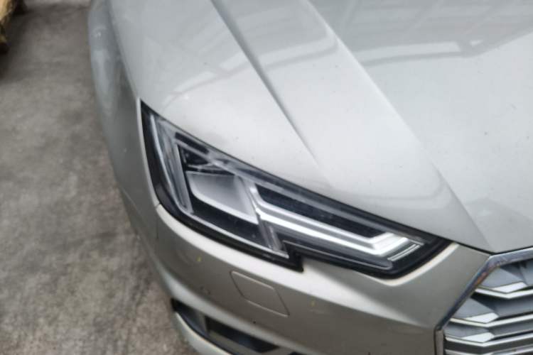 Used Audi A4L 2019 40 TFSI Fashion Edition China VI Emission Standard