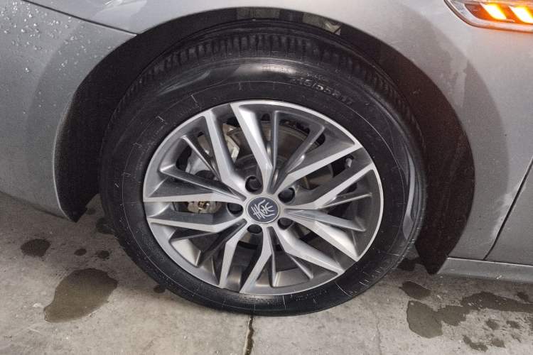 Used BYD Qin PLUS 2024 Honor Edition EV 510KM Beyond Model
