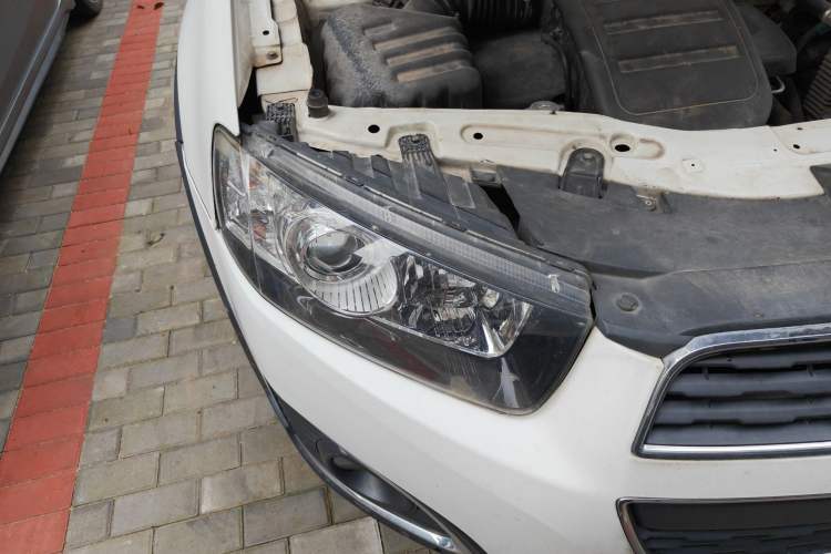 Used Chevrolet Captiva 2015 2.4L 4x4 Flagship Edition 7-Seater
