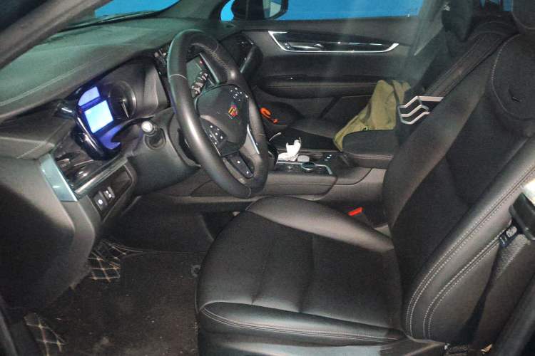 Used Cadillac XT5 2022 2.0T Two-Wheel Drive Luxury Version
