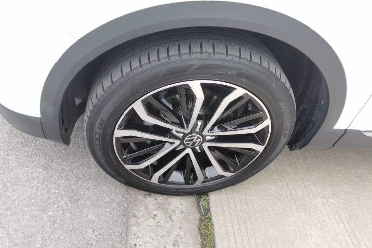 Used Volkswagen T-ROC 2022 280TSI DSG Two-Wheel Drive Comfort PLUS Exterior 4