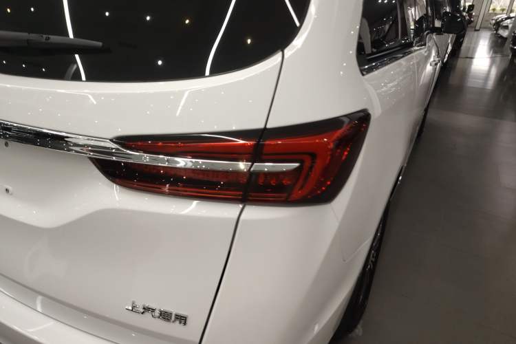 Used Buick GL8 2021 Land Cruiser Executive Class 652T Smart Luxury Model