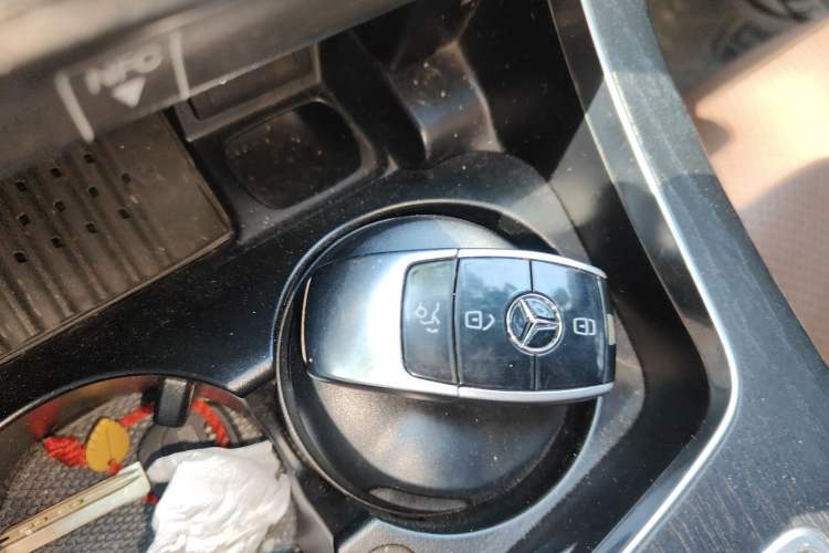 Used Mercedes-Benz E-Class 2019 E 300 L Sporty and Stylish Model
