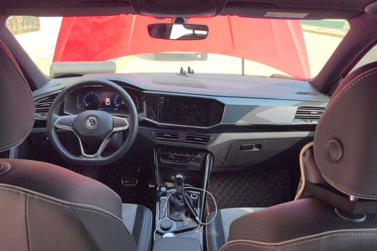 Used Volkswagen Tayron X 2020 380TSI Four-Wheel Drive Dynamic Connect Edition Center Console