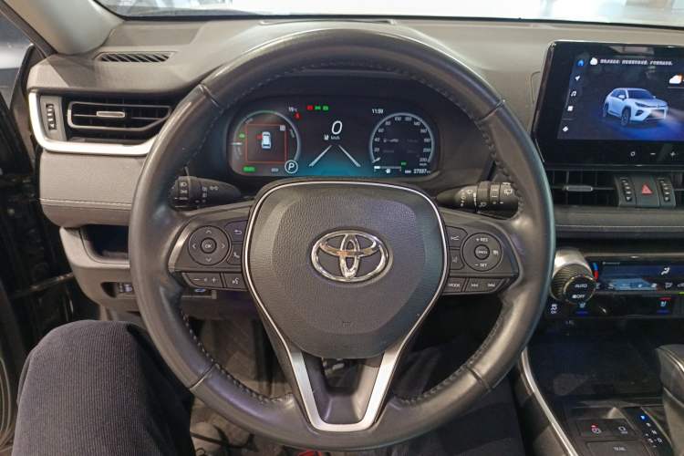 Used Toyota Wildlander 2023 Dual-Motor 2.5L E-CVT Four-Wheel Drive Prestige Edition
