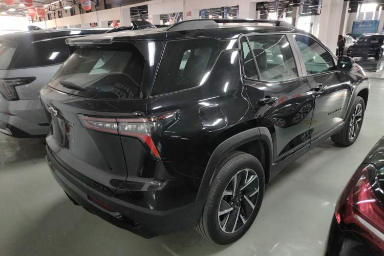 Used Chevrolet Equinox Plus 2024 102km RS Ultimate Edition