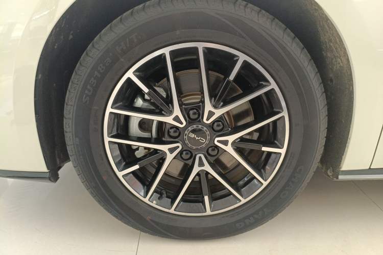 Used BYD Seal 07 DM-i 2025 DM-i 1.5L 70km Elite Model Left Front Wheel Hub