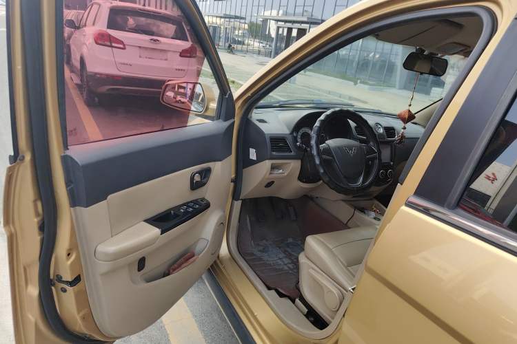 Used Wuling Hongguang 2013 1.5L S Comfort Model