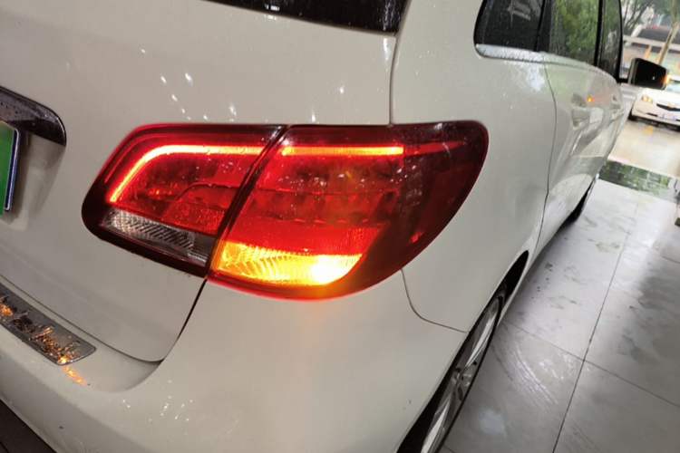 Used Mercedes-Benz B-Class 2017 B 200 Sport Edition
