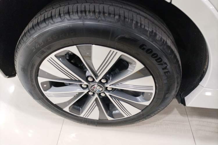 Used Buick E5 2025 Model 620KM Prestige Edition