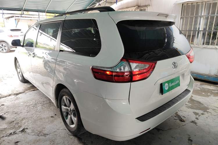 Used Toyota SIENNA 2016 3.5L Two-Wheel Drive 7-Seater Parallel Import
