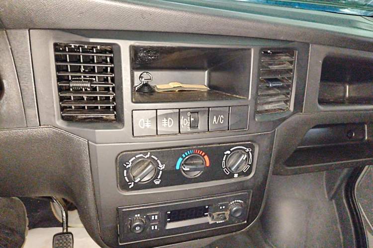 Used Wuling Zhiguang 2020 1.2L Practical Model China VI LSI
