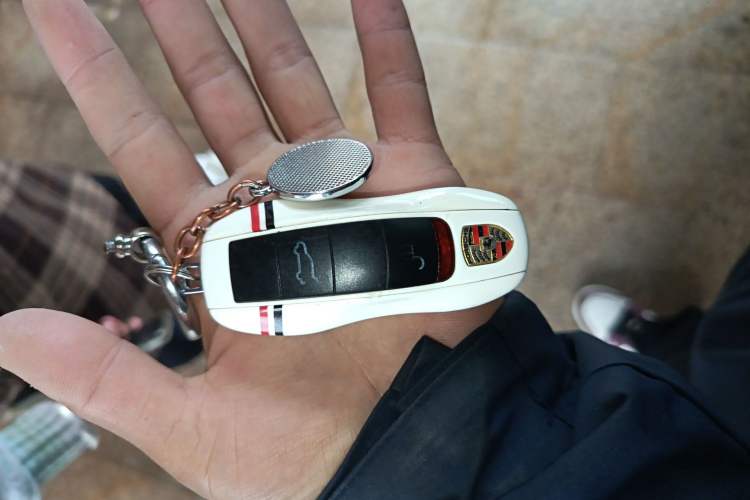 Used Porsche Cayenne E-Hybrid 2016 Cayenne S E-Hybrid 3.0T
