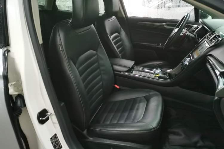 Used Ford Mondeo 2017 Facelifted EcoBoost 180 Fashion Edition Right Front Seat